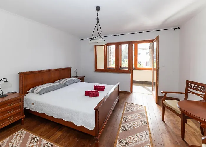 4 Bedroom Lovely In بيت للعطل سيلتسي