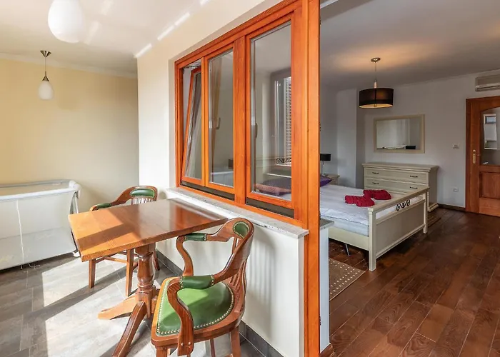 4 Bedroom Lovely In *